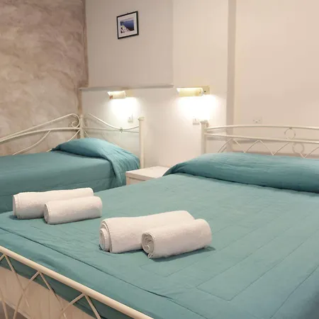 Hotel Anatoli & Fira (Santorini)
