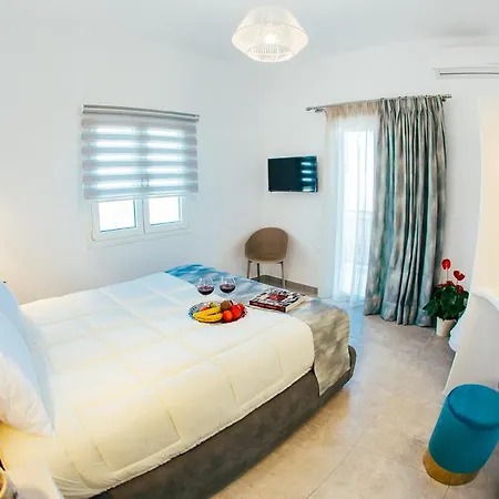 Floresita Apartment Fira (Santorini)