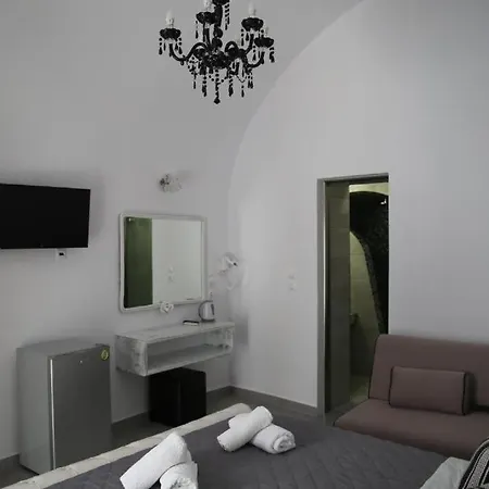 Unique Leta Apartment
