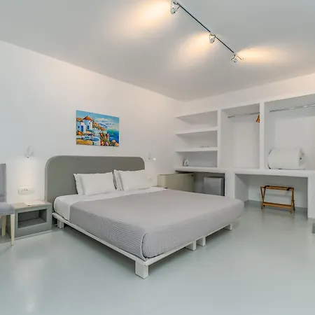 Central Fira Hotel