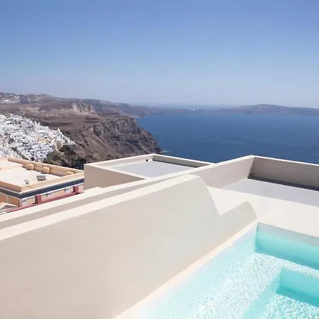 Caldera Cliff Illusion Aparthotel 3*