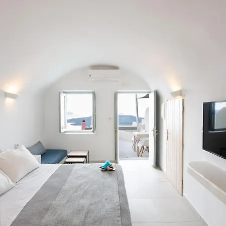 Caldera Cliff Illusion Aparthotel Fira (Santorini)