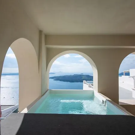 Caldera Cliff Illusion 3* Fira (Santorini)