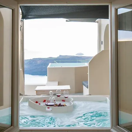 Caldera Cliff Illusion Aparthotel 3*