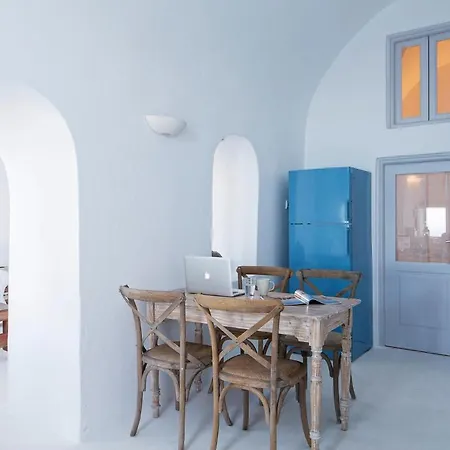 Agiou Mina Santorini *