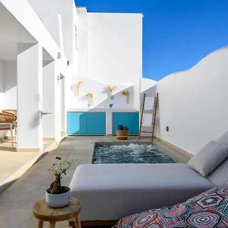 Hypnos Boutique With Amazing Heated Pool With Jacuzzi Holiday home *