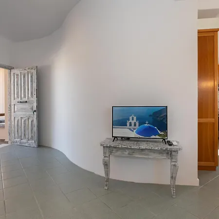 Villa Chora Fira (Santorini)