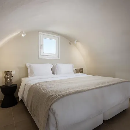 Solaris (adults Only) 3* Fira (Santorini)