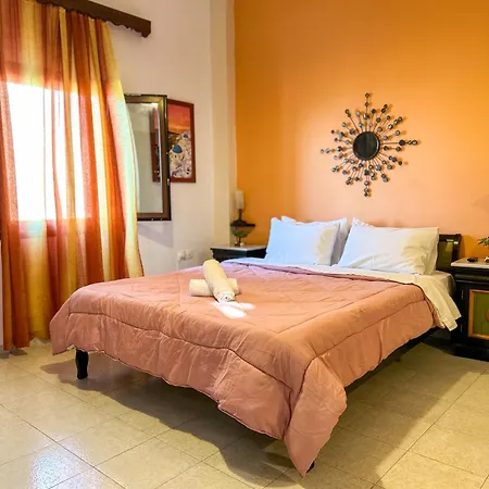 Casa de hóspedes Pansion Zaharoula Fira (Santorini)
