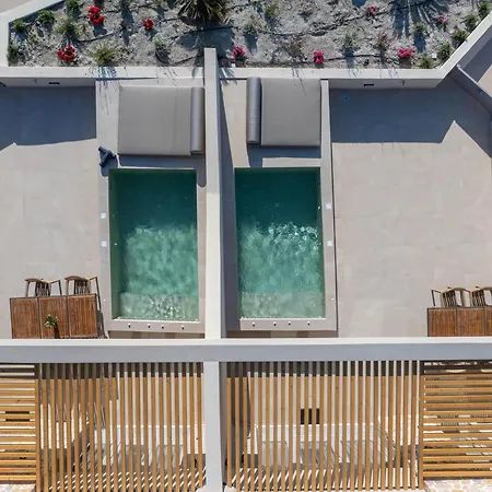 Illusion Hotel Fira (Santorini)