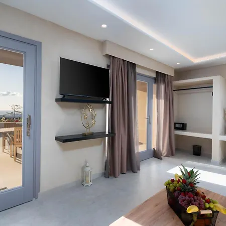 Illusion Hotel *