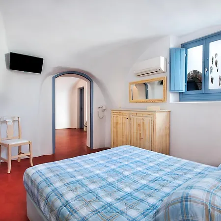 Anatoli & Hotel 3*