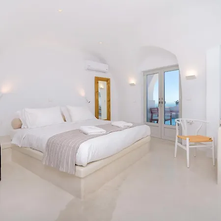 Iriana Suites Apartamento *