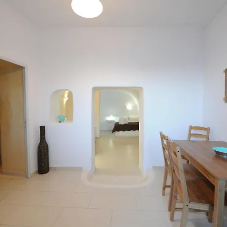 Manias Residences Aparthotel