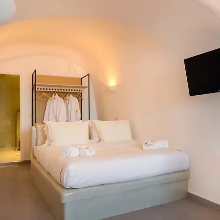 Iriana Suites Apartamento Fira (Santorini)
