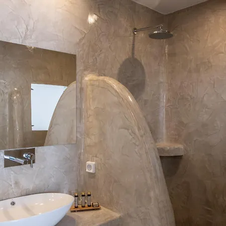 Ambience 4* Fira (Santorini)