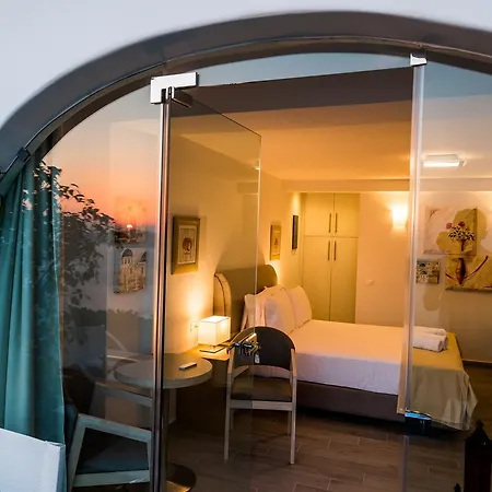 Kratiras View Luxury Fira (Santorini)
