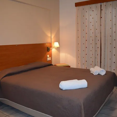 Aparthotel Anemomilos Fira (Santorini)